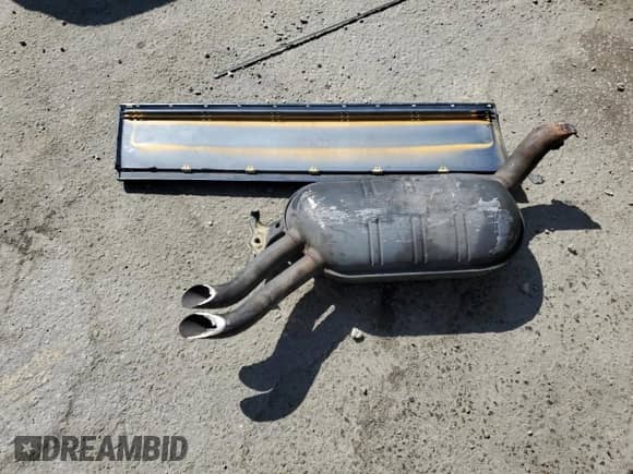 1992 Mercedes-Benz 300 с VIN WDBEA30E1NB699181, выставлен на аукционе Copart как лот 58662205 с пробегом 134 112 миль миль и Списание • Salvage title. История ставок и продаж доступна на DreamBid. Изображение 12.