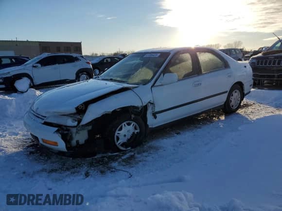 1995 Honda Accord LX z VIN 1HGCD5633SA075239, wystawiony jako Copart lot #41386425 z przebiegiem 244 611 mil mil oraz Szkoda całkowita • Salvage title. Historia ofert i sprzedaży dostępna na DreamBid. Obrazek 1.