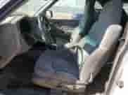 2002 Chevrolet Blazer LS с VIN 1GNCS18W62K170254, выставлен на аукционе Copart как лот 68693565 с пробегом 115 812 миль миль и Чистый • Clean title. История ставок и продаж доступна на DreamBid. Изображение 7.