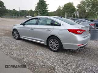 2015 Hyundai Sonata Sport с VIN 5NPE34AF4FH177086, выставлен на аукционе IAAI как лот 43273137 с пробегом 92 787 миль миль и . История ставок и продаж доступна на DreamBid. Изображение 3.