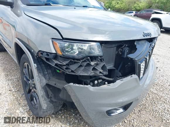 2021 Jeep Grand Cherokee Laredo E z VIN 1C4RJFAG4MC700384, wystawiony jako IAAI lot #42192672 z przebiegiem 54 525 mil mil oraz . Historia ofert i sprzedaży dostępna na DreamBid. Obrazek 19.