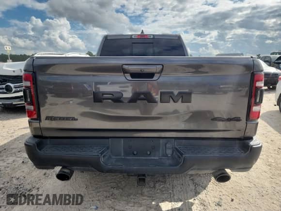 2019 Ram 1500 Rebel z VIN 1C6SRFET7KN871348, wystawiony jako Copart lot #85364805 z przebiegiem 138 362 mil mil oraz Czysty tytuł • Clean title. Historia ofert i sprzedaży dostępna na DreamBid. Obrazek 6.