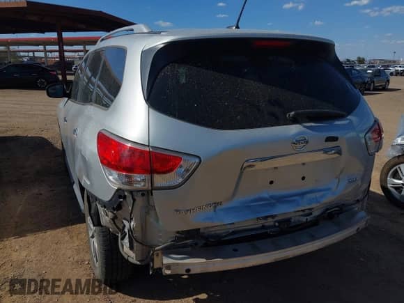 2013 Nissan Pathfinder SV с VIN 5N1AR2MN8DC652778, выставлен на аукционе IAAI как лот 43148186 с пробегом 165 796 миль миль и . История ставок и продаж доступна на DreamBid. Изображение 3.