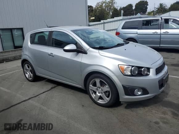 2014 Chevrolet Sonic LTZ с VIN 1G1JE6SB5E4131294, выставлен на аукционе Copart как лот 80164615 с пробегом 69 644 миль миль и Списание • Salvage title. История ставок и продаж доступна на DreamBid. Изображение 4.