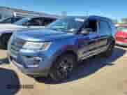 2018 Ford Explorer XLT z VIN 1FM5K8DH2JGA74829, wystawiony jako Copart lot #85649795 z przebiegiem 137 513 mil mil oraz Czysty tytuł • Clean title. Historia ofert i sprzedaży dostępna na DreamBid. Obrazek 1.