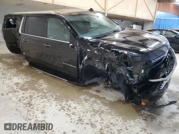 2024 Chevrolet Suburban Premier z VIN 1GNSKFKD2RR212825, wystawiony jako Copart lot #44986885 z przebiegiem 30 173 mil mil oraz Nie do naprawy • Non repairable. Historia ofert i sprzedaży dostępna na DreamBid. Obrazek 4.