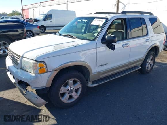 2005 Ford Explorer Eddie Bauer z VIN 1FMDU64K25UB72627, wystawiony jako IAAI lot #43268902 z przebiegiem 135 749 mil mil oraz . Historia ofert i sprzedaży dostępna na DreamBid. Obrazek 2.