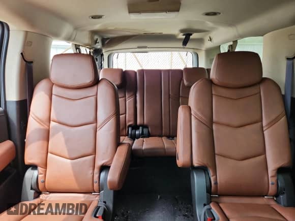 2016 Cadillac Escalade ESV Luxury Collection с VIN 1GYS4HKJXGR369367, выставлен на аукционе Copart как лот 65434225 с пробегом Не указан миль и Списание • Salvage title. История ставок и продаж доступна на DreamBid. Изображение 10.