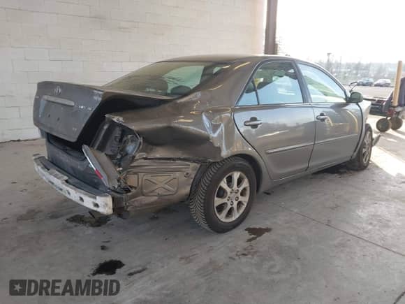 2005 Toyota Camry LE с VIN 4T1BF30K35U592032, выставлен на аукционе IAAI как лот 41372771 с пробегом 222 846 миль миль и . История ставок и продаж доступна на DreamBid. Изображение 4.