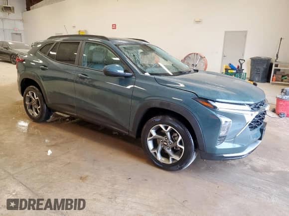 2025 Chevrolet Trax LT с VIN KL77LHEP6SC217657, выставлен на аукционе Copart как лот 61815025 с пробегом Не указан миль и Чистый • Clean title. История ставок и продаж доступна на DreamBid. Изображение 4.
