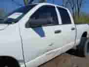 2006 Dodge 2500 SLT z VIN 3D7KS28C96G123013, wystawiony jako IAAI lot #41969108 z przebiegiem 330 447 mil mil oraz . Historia ofert i sprzedaży dostępna na DreamBid. Obrazek 14.