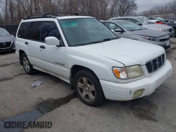 2002 Subaru Forester S with VIN JF1SF65652G736620, listed as a IAAI auction lot 41220962 with 260,411 mi miles and . Bid and sale history available at DreamBid. Image 1.