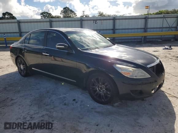 2009 Hyundai Genesis с VIN KMHGC46F19U063442, выставлен на аукционе Copart как лот 81202345 с пробегом 165 834 миль миль и Списание • Salvage title. История ставок и продаж доступна на DreamBid. Изображение 4.