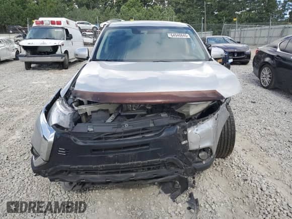 2020 Mitsubishi Outlander SE z VIN JA4AD3A35LZ011203, wystawiony jako Copart lot #64940845 z przebiegiem 114 882 mil mil oraz Szkoda całkowita • Salvage title. Historia ofert i sprzedaży dostępna na DreamBid. Obrazek 5.