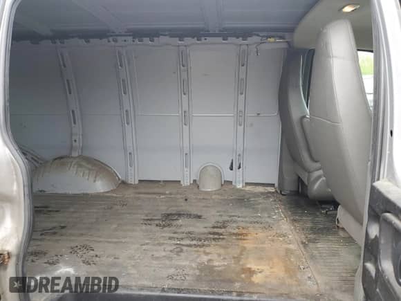 2011 Chevrolet Express Cargo с VIN 1GCSGAFX3B1159798, выставлен на аукционе Copart как лот 55997465 с пробегом 147 803 миль миль и Чистый • Clean title. История ставок и продаж доступна на DreamBid. Изображение 11.