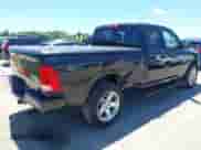 2017 Ram 1500 Express z VIN 1C6RR7FT2HS654741, wystawiony jako IAAI lot #42285746 z przebiegiem 159 020 mil mil oraz . Historia ofert i sprzedaży dostępna na DreamBid. Obrazek 4.