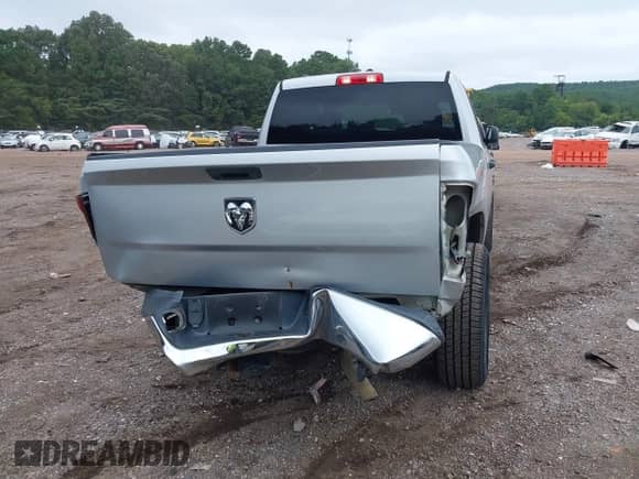 2019 Ram 1500 Tradesman с VIN 1C6RR6FG1KS520999, выставлен на аукционе IAAI как лот 42903507 с пробегом 92 331 миль миль и . История ставок и продаж доступна на DreamBid. Изображение 16.