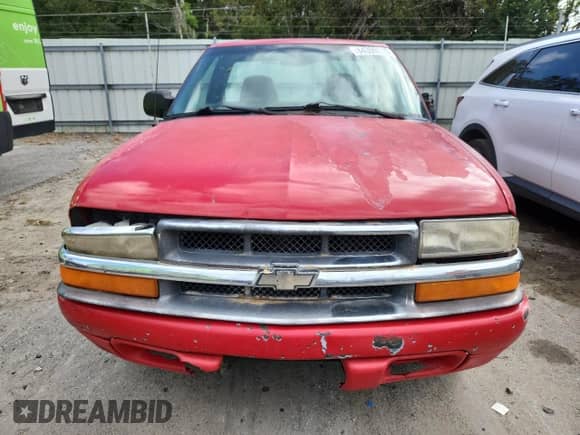 2000 Chevrolet S-10 с VIN 1GCCS1440YK132024, выставлен на аукционе Copart как лот 84399115 с пробегом 141 658 миль миль и Списание • Salvage title. История ставок и продаж доступна на DreamBid. Изображение 5.