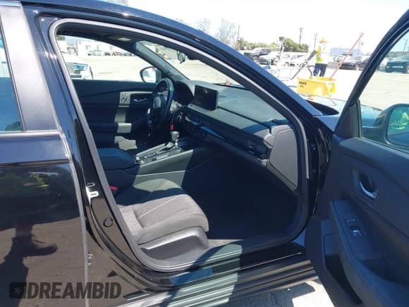 2024 Honda Accord Sport with VIN 1HGCY2F50RA092059, listed as a IAAI auction lot 42910501 with 25,584 mi miles and . Bid and sale history available at DreamBid. Image 5.