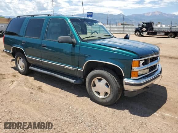 1998 Chevrolet Tahoe с VIN 1GNEK13R2WR108986, выставлен на аукционе Copart как лот 62608875 с пробегом 186 941 миль миль и Списание • Salvage title. История ставок и продаж доступна на DreamBid. Изображение 4.