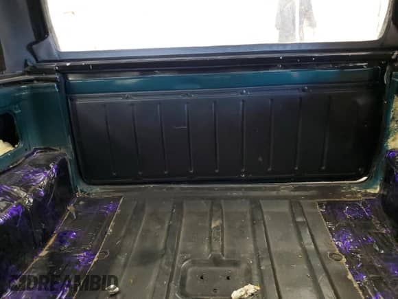 1998 Chevrolet Tracker с VIN 2CNBJ1863W6901170, выставлен на аукционе Copart как лот 52914215 с пробегом 163 280 миль миль и На запчасти • Non repairable. История ставок и продаж доступна на DreamBid. Изображение 10.