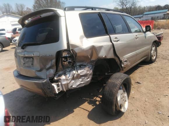 2005 Toyota Highlander с VIN JTEDP21A350063385, выставлен на аукционе IAAI как лот 41888656 с пробегом Не указан миль и . История ставок и продаж доступна на DreamBid. Изображение 4.