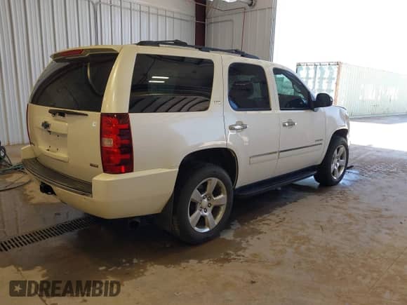 2010 Chevrolet Tahoe LTZ с VIN 1GNUKCE01AR281168, выставлен на аукционе IAAI как лот 42655432 с пробегом 211 843 миль миль и . История ставок и продаж доступна на DreamBid. Изображение 4.
