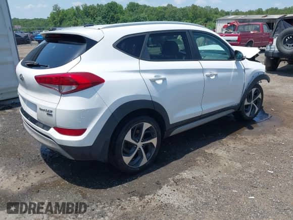 2017 Hyundai Tucson Sport с VIN KM8J3CA25HU293407, выставлен на аукционе IAAI как лот 42564080 с пробегом 82 440 миль миль и . История ставок и продаж доступна на DreamBid. Изображение 4.