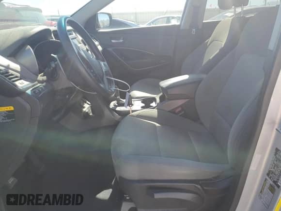 2013 Hyundai Santa Fe Sport с VIN 5XYZT3LBXDG045640, выставлен на аукционе Copart как лот 84072525 с пробегом 262 079 миль миль и Списание • Salvage title. История ставок и продаж доступна на DreamBid. Изображение 7.
