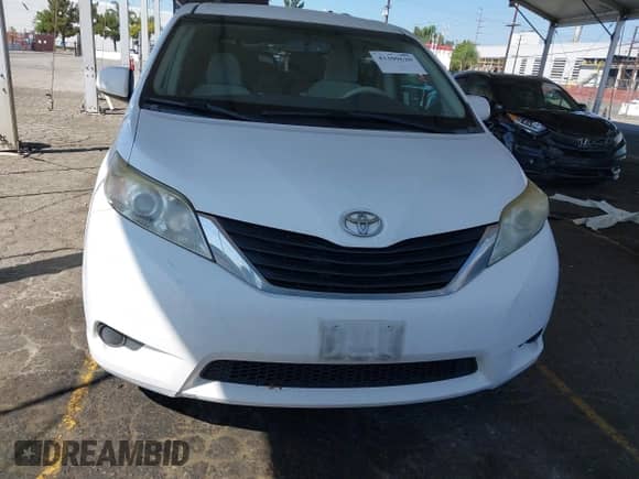 2012 Toyota Sienna LE AAS with VIN 5TDKK3DC9CS274467, listed as a IAAI auction lot 43309620 with 258,543 mi miles and . Bid and sale history available at DreamBid. Image 11.