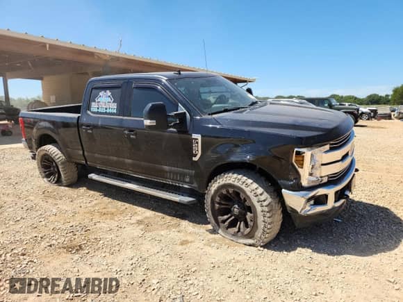 2019 Ford F-250 XL with VIN 1FT7W2B66KEC21540, listed as a Copart auction lot 70624205 with 63,504 mi miles and Salvage title. Bid and sale history available at DreamBid. Image 4.
