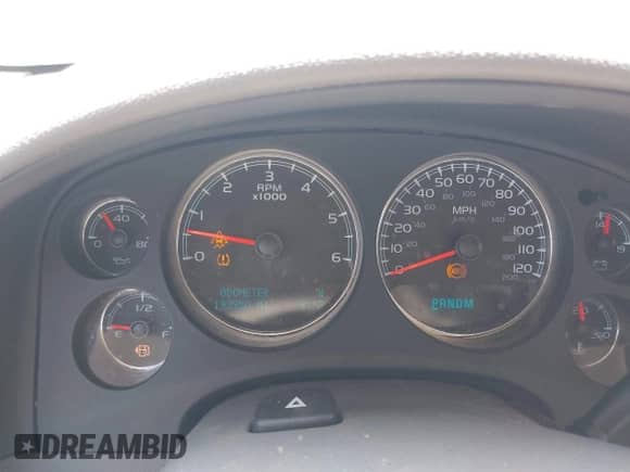 2009 Chevrolet Tahoe 2LT with VIN 1GNFK23099R105566, listed as a IAAI auction lot 42943995 with 193,950 mi miles and . Bid and sale history available at DreamBid. Image 7.