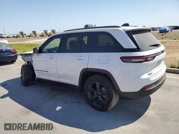 2023 Jeep Grand Cherokee Altitude with VIN 1C4RJHAG8PC517005, listed as a Copart auction lot 68127005 with 17,053 mi miles and Salvage title. Bid and sale history available at DreamBid. Image 2.
