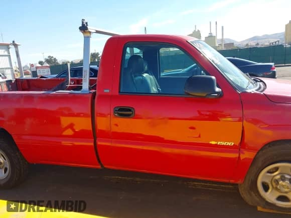 2001 Chevrolet Silverado 1500 with VIN 1GCEC14W41Z175981, listed as a IAAI auction lot 43482806 with 263,453 mi miles and . Bid and sale history available at DreamBid. Image 13.