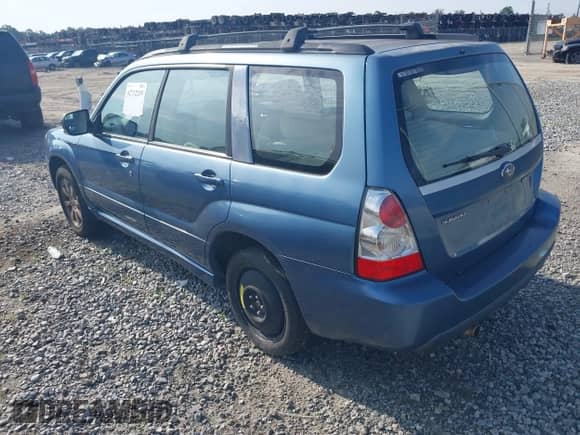 2007 Subaru Forester X с VIN JF1SG65647H716146, выставлен на аукционе IAAI как лот 42712239 с пробегом 140 555 миль миль и . История ставок и продаж доступна на DreamBid. Изображение 3.