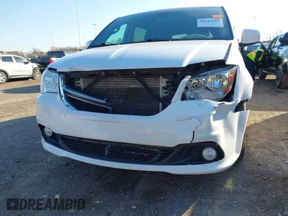 2019 Dodge Grand Caravan SXT with VIN 2C4RDGCG1KR672042, listed as a IAAI auction lot 41213183 with 160,019 mi miles and . Bid and sale history available at DreamBid. Image 6.