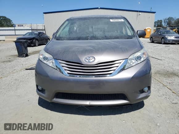 2015 Toyota Sienna XLE with VIN 5TDYK3DC9FS642659, listed as a Copart auction lot 70899615 with 147,363 mi miles and Salvage title. Bid and sale history available at DreamBid. Image 5.