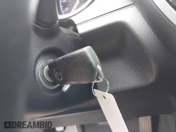 2019 Toyota Camry LE с VIN 4T1B11HK1KU289995, выставлен на аукционе IAAI как лот 43084481 с пробегом 98 892 миль миль и . История ставок и продаж доступна на DreamBid. Изображение 11.