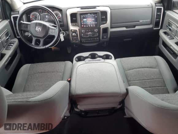 2019 Ram 1500 Big Horn z VIN 1C6RR7TT0KS713751, wystawiony jako Copart lot #70797725 z przebiegiem 143 021 mil mil oraz Szkoda całkowita • Salvage title. Historia ofert i sprzedaży dostępna na DreamBid. Obrazek 8.