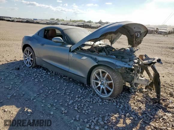 2010 BMW Z4 sDrive35i with VIN WBALM7C55AE382335, listed as a Copart auction lot 86072755 with Not provided miles and Salvage title. Bid and sale history available at DreamBid. Image 4.