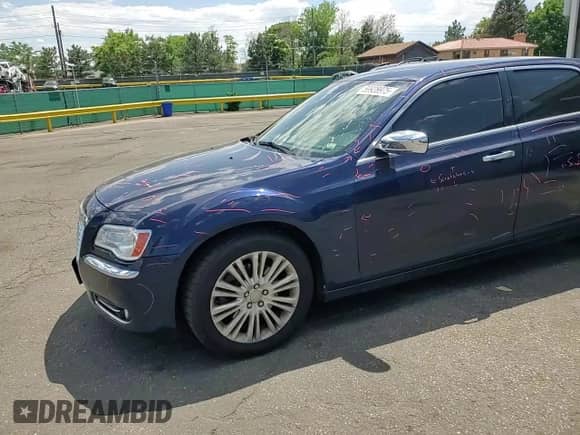 2013 Chrysler 300 C с VIN 2C3CCAKG4DH683041, выставлен на аукционе Copart как лот 59928975 с пробегом 178 577 миль миль и Списание • Salvage title. История ставок и продаж доступна на DreamBid. Изображение 14.
