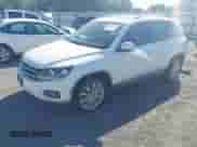 2012 Volkswagen Tiguan S с VIN WVGAV7AX4CW508415, выставлен на аукционе IAAI как лот 43387810 с пробегом 187 350 миль миль и . История ставок и продаж доступна на DreamBid. Изображение 2.