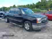 2005 Chevrolet Silverado 1500 LS z VIN 2GCEC13T151363458, wystawiony jako IAAI lot #42548638 z przebiegiem 201 979 mil mil oraz . Historia ofert i sprzedaży dostępna na DreamBid. Obrazek 1.
