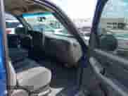 2004 Chevrolet Silverado 1500 LT z VIN 2GCEC13T341410407, wystawiony jako IAAI lot #42690198 z przebiegiem 190 891 mil mil oraz . Historia ofert i sprzedaży dostępna na DreamBid. Obrazek 5.