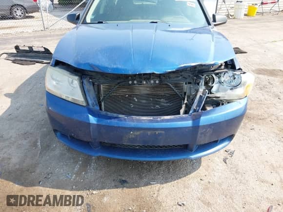 2009 Dodge Avenger SE with VIN 1B3LC46B29N526409, listed as a IAAI auction lot 42892709 with 145,770 mi miles and . Bid and sale history available at DreamBid. Image 6.