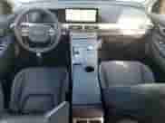 2022 Hyundai NEXO Limited с VIN KM8J84A69NU025529, выставлен на аукционе Copart как лот 46476624 с пробегом 28 571 миль миль и Списание • Salvage title. История ставок и продаж доступна на DreamBid. Изображение 8.