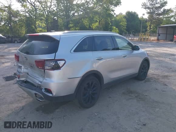 2020 Kia Sorento EX with VIN 5XYPH4A58LG709332, listed as a IAAI auction lot 42139413 with 98,708 mi miles and . Bid and sale history available at DreamBid. Image 4.