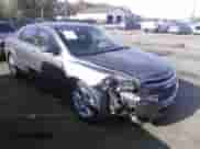 2010 Chevrolet Malibu 1LS с VIN 1G1ZB5EB7AF259830, выставлен на аукционе IAAI как лот 21087714 с пробегом 81 178 миль миль и . История ставок и продаж доступна на DreamBid. Изображение 1.