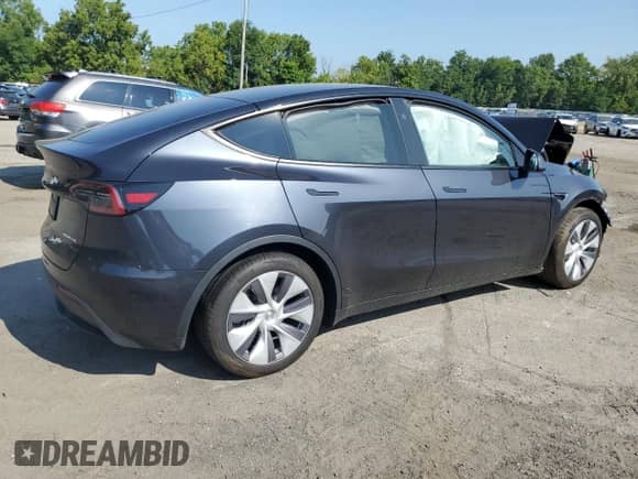 2024 Tesla Model Y Long Range with VIN 7SAYGDEE0RA248628, listed as a Copart auction lot 68287814 with Not provided miles and Salvage title. Bid and sale history available at DreamBid. Image 3.