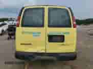 2005 Chevrolet Express Cargo z VIN 1GCEG15X651108928, wystawiony jako Copart lot #66899684 z przebiegiem 335 594 mil mil oraz Szkoda całkowita • Salvage title. Historia ofert i sprzedaży dostępna na DreamBid. Obrazek 6.